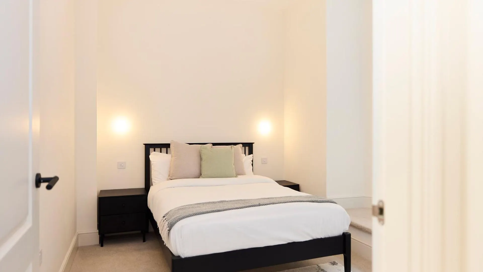 Apartment The East London Mile Place - Cosy 2Bdr Flat With Balcony United Kingdom