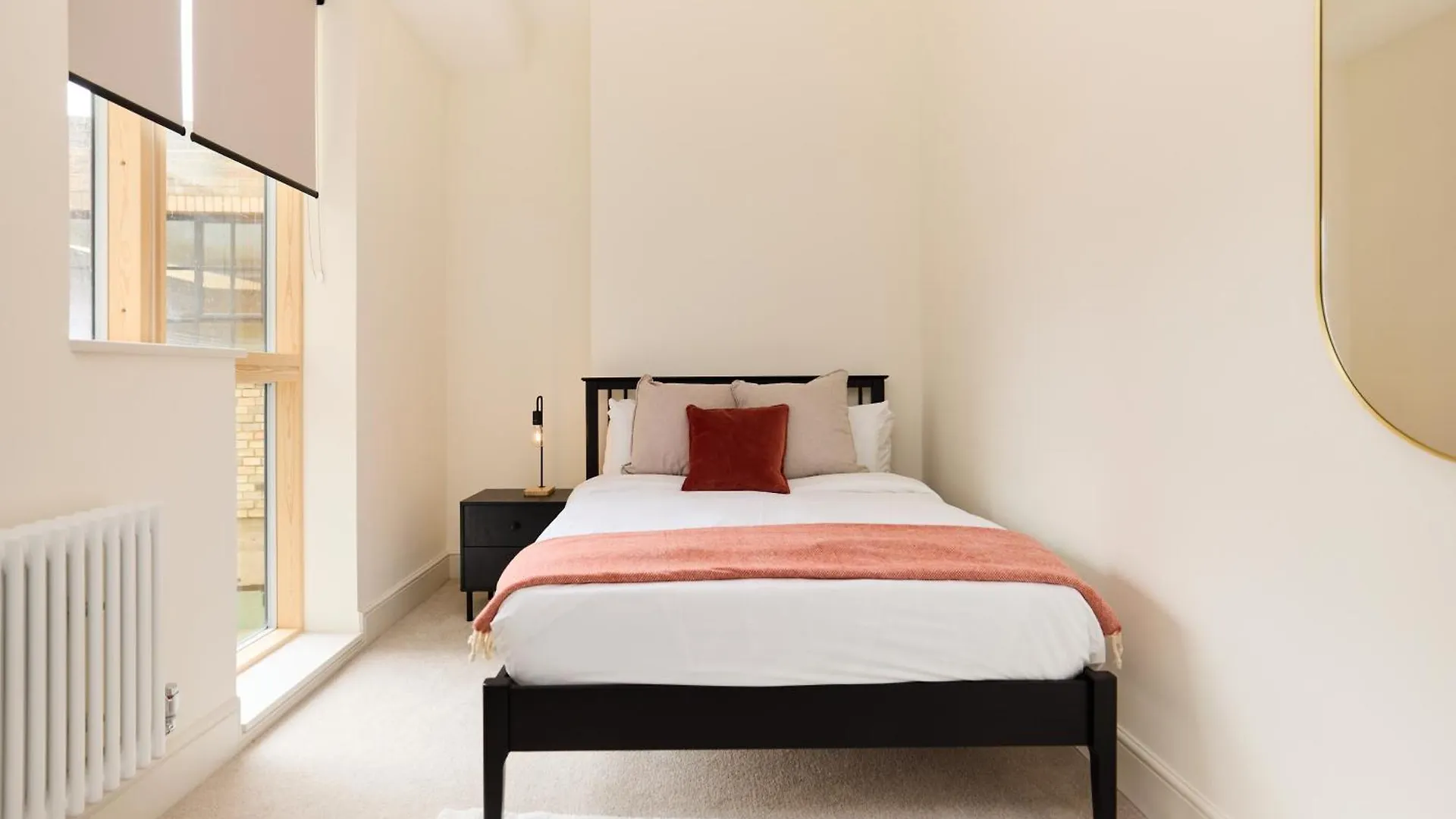 The East London Mile Place - Cosy 2Bdr Flat With Balcony United Kingdom
